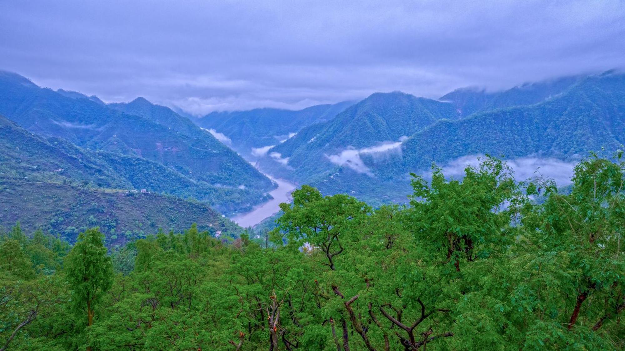 Ama Stays & Trails Kashi House, Ришикеш Экстерьер фото
